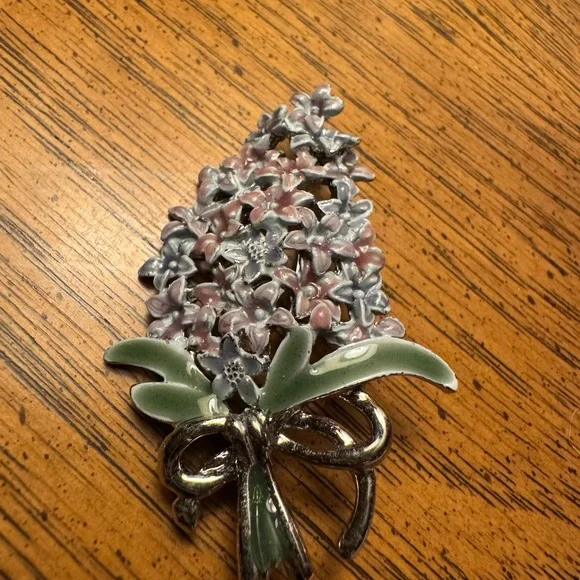 Vintage Floral Brooch - Picture 2 of 4